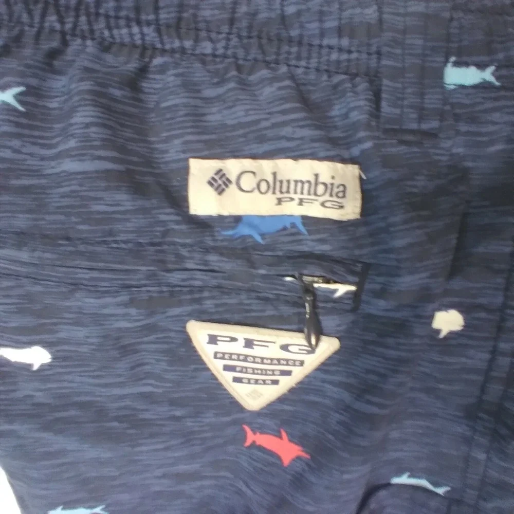 Columbia PFG swim shorts mens XL  blue fishing Hybrid pockets fishing FLAWED